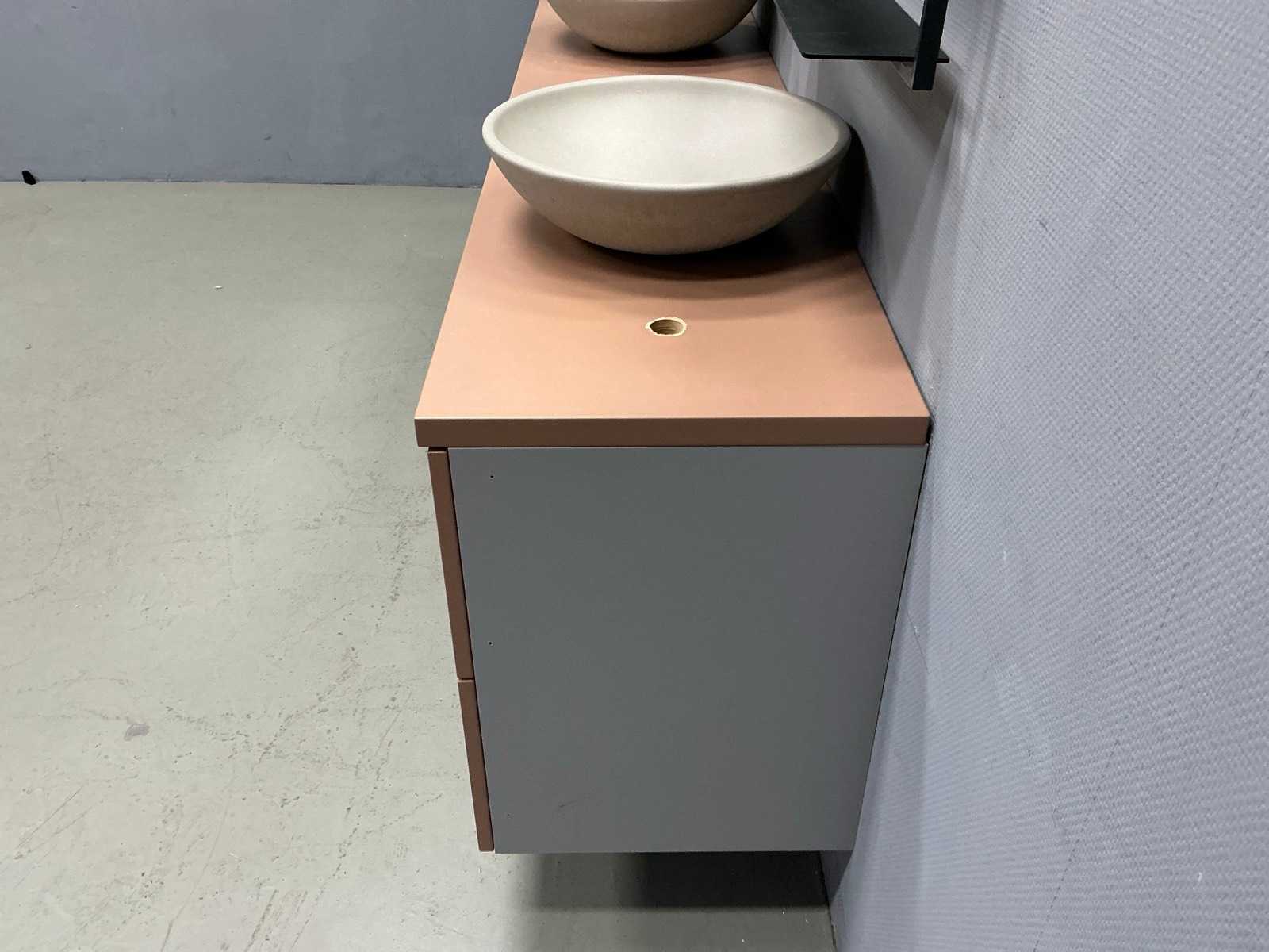 Terracotta badmeubelset