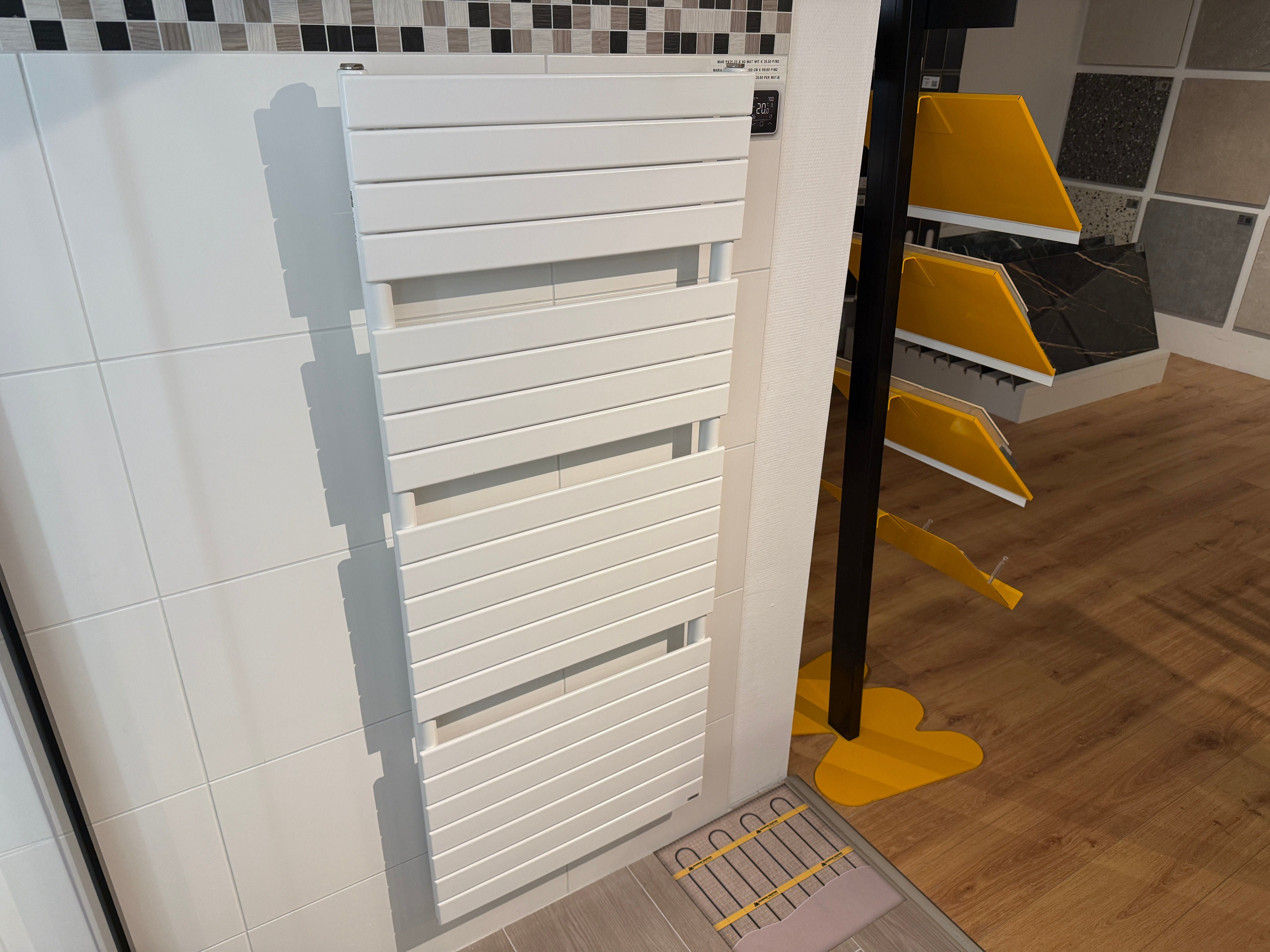 004 - Witte radiator