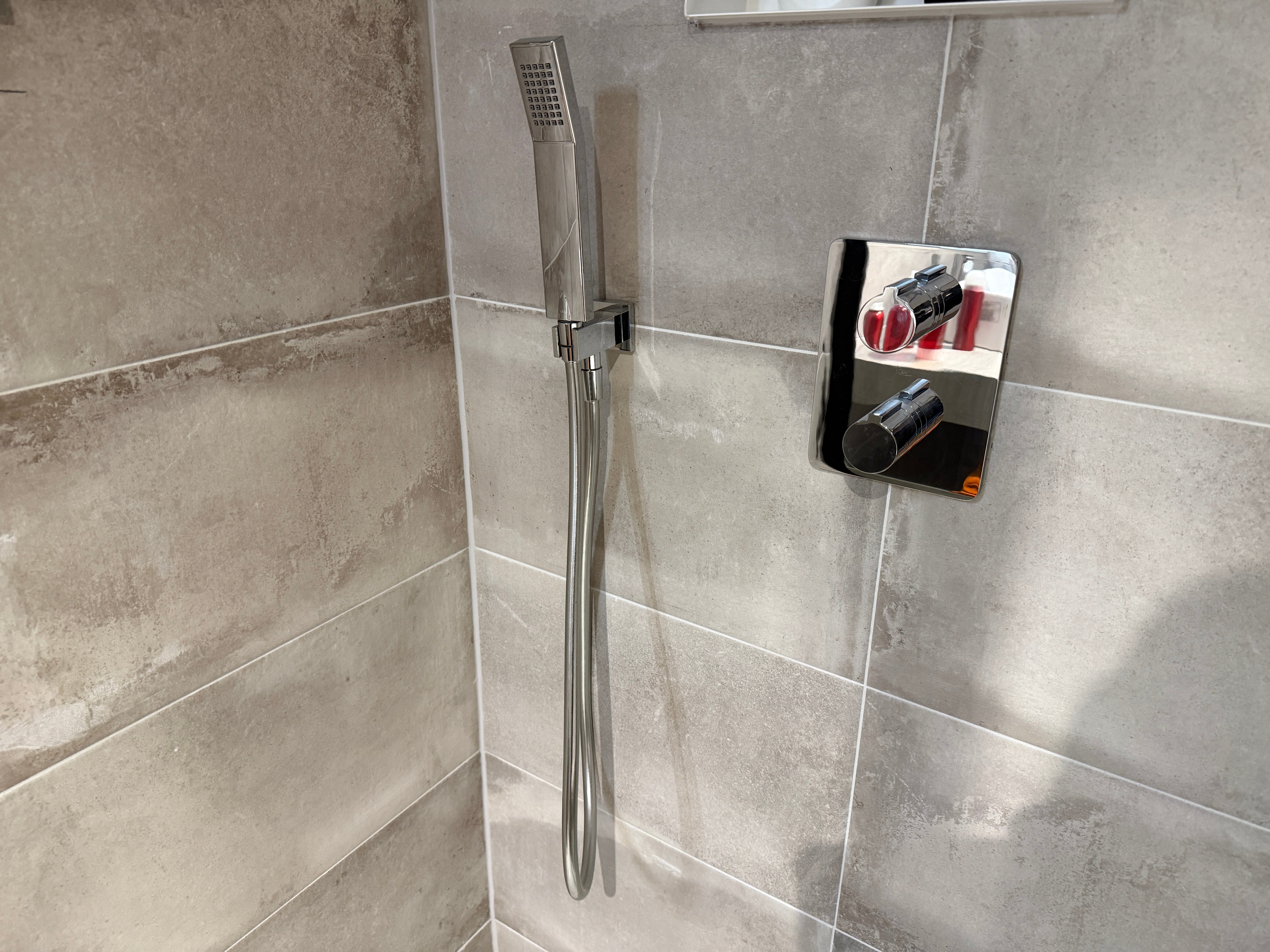 013 - Regendoucheset Chroom