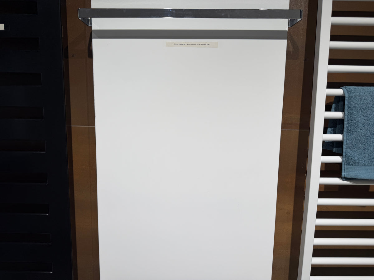 Zehnder Fina Lean Bar radiator
