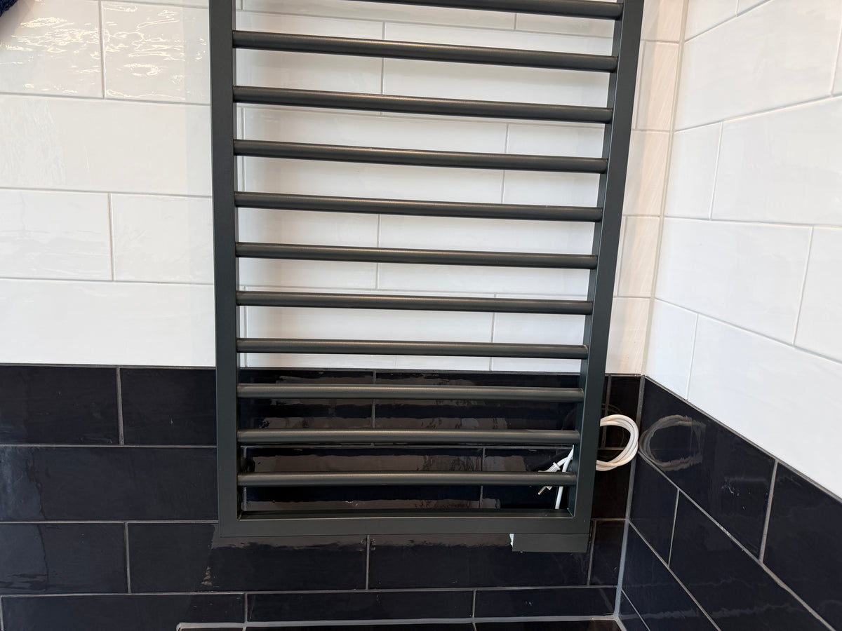 Zehnder Subway radiator mat zwart