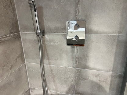 013 - Regendoucheset Chroom