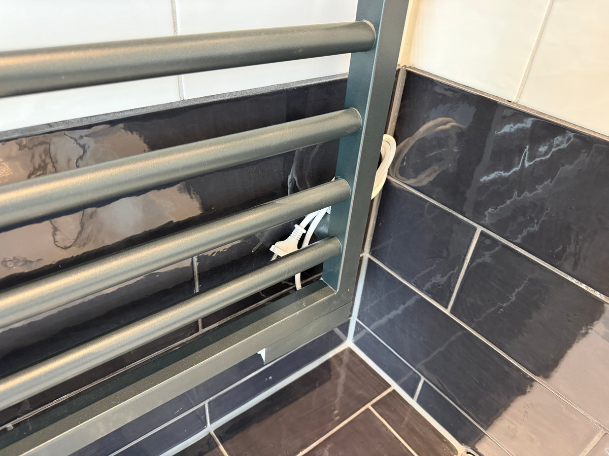 Zehnder Subway radiator mat zwart